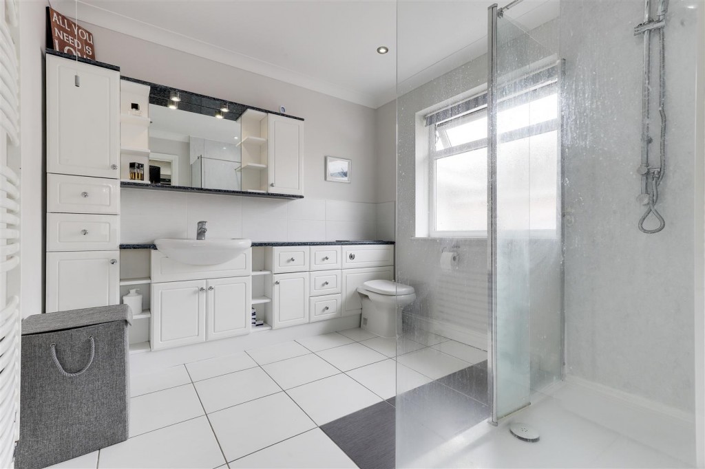 Pinfold Close, Woodborough, Nottinghamshire, NG14 6DP