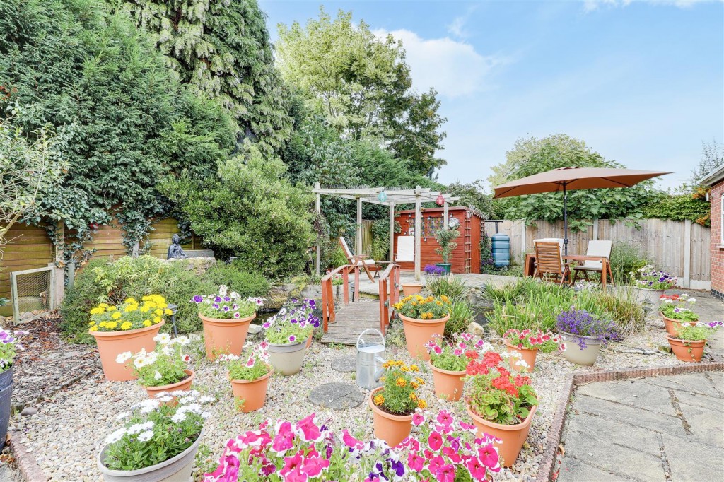 Pinfold Close, Woodborough, Nottinghamshire, NG14 6DP