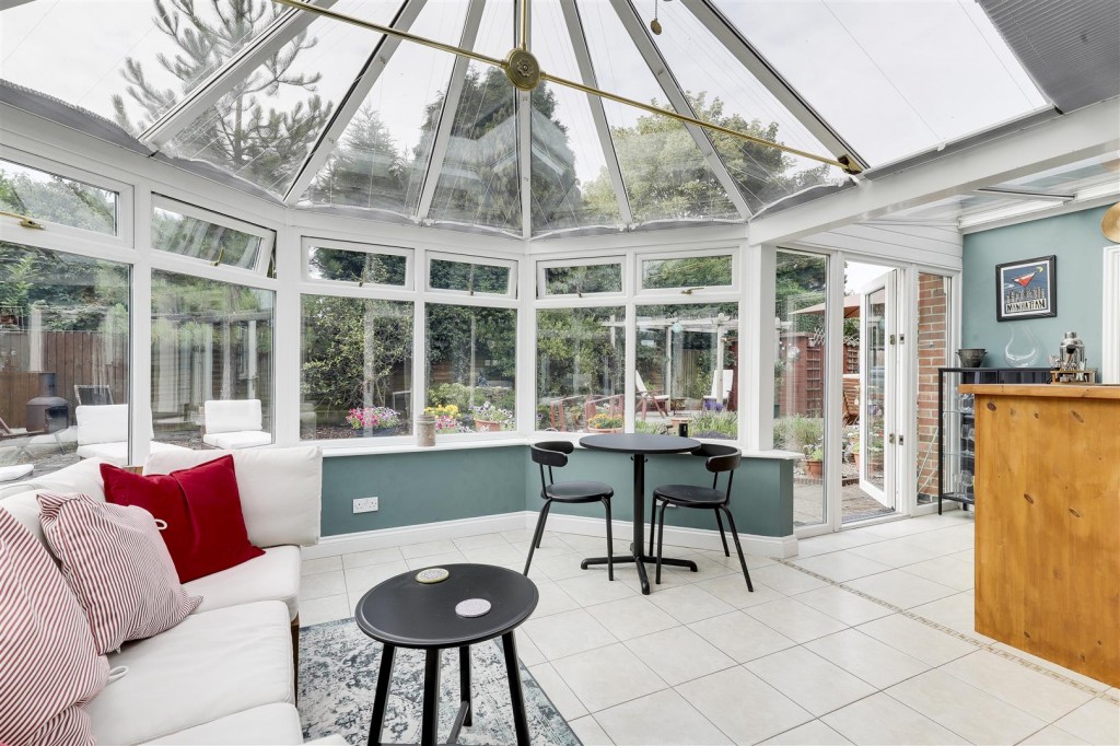 Pinfold Close, Woodborough, Nottinghamshire, NG14 6DP