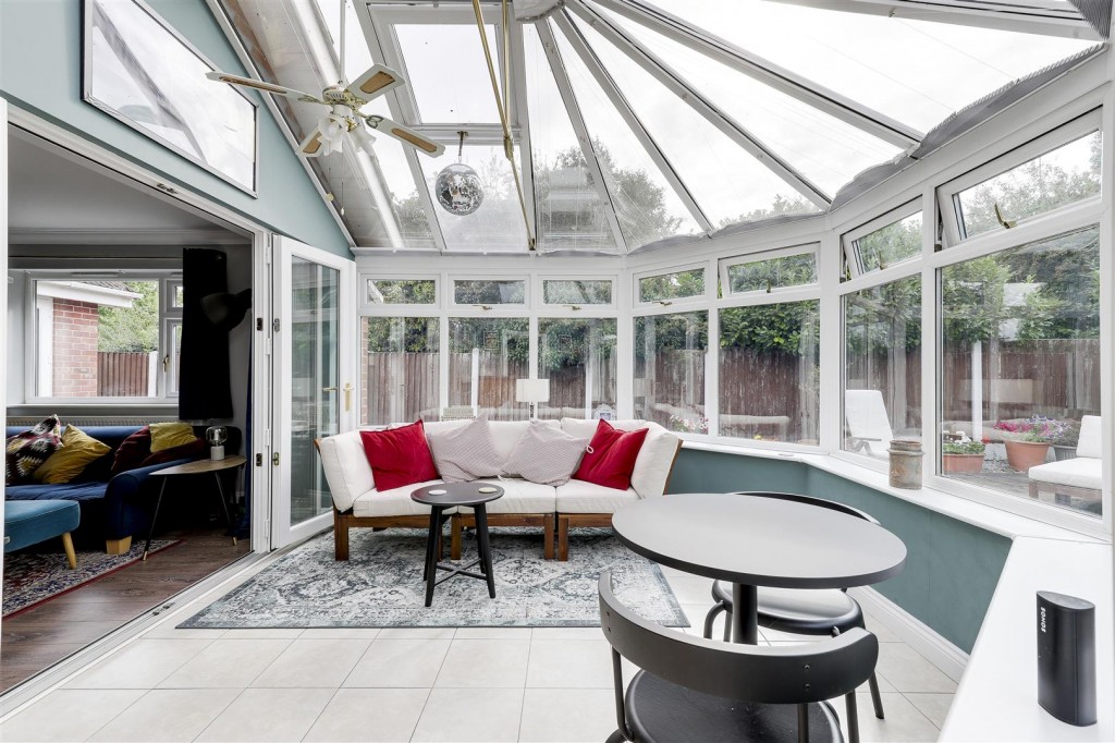 Pinfold Close, Woodborough, Nottinghamshire, NG14 6DP