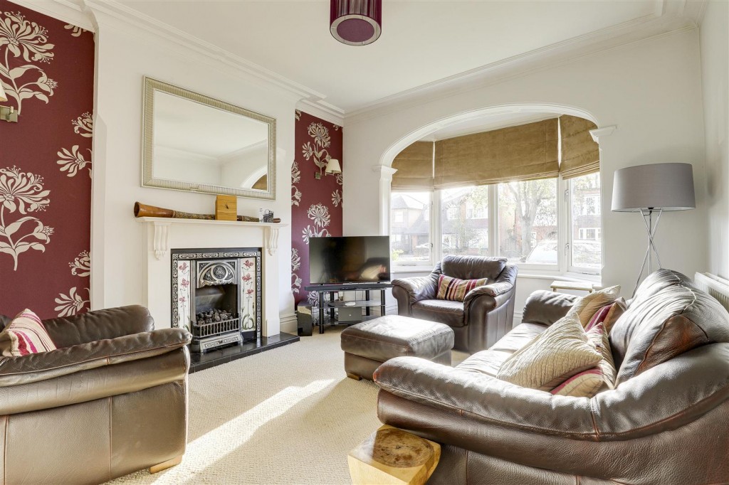 Davies Road, West Bridgford, Nottinghamshire, NG2 5JE