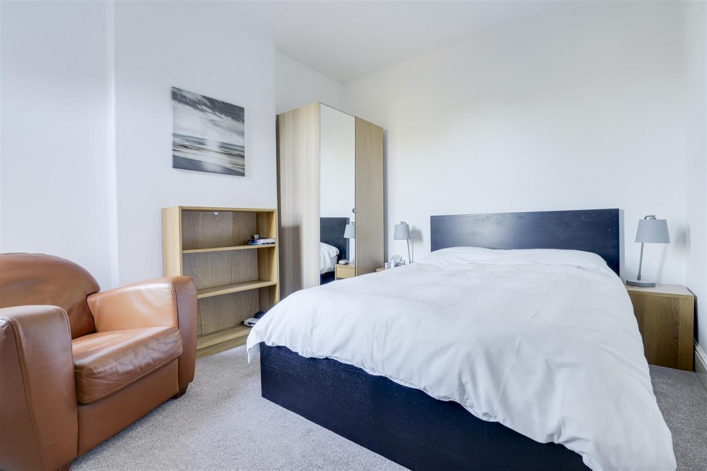 Davies Road, West Bridgford, Nottinghamshire, NG2 5JE