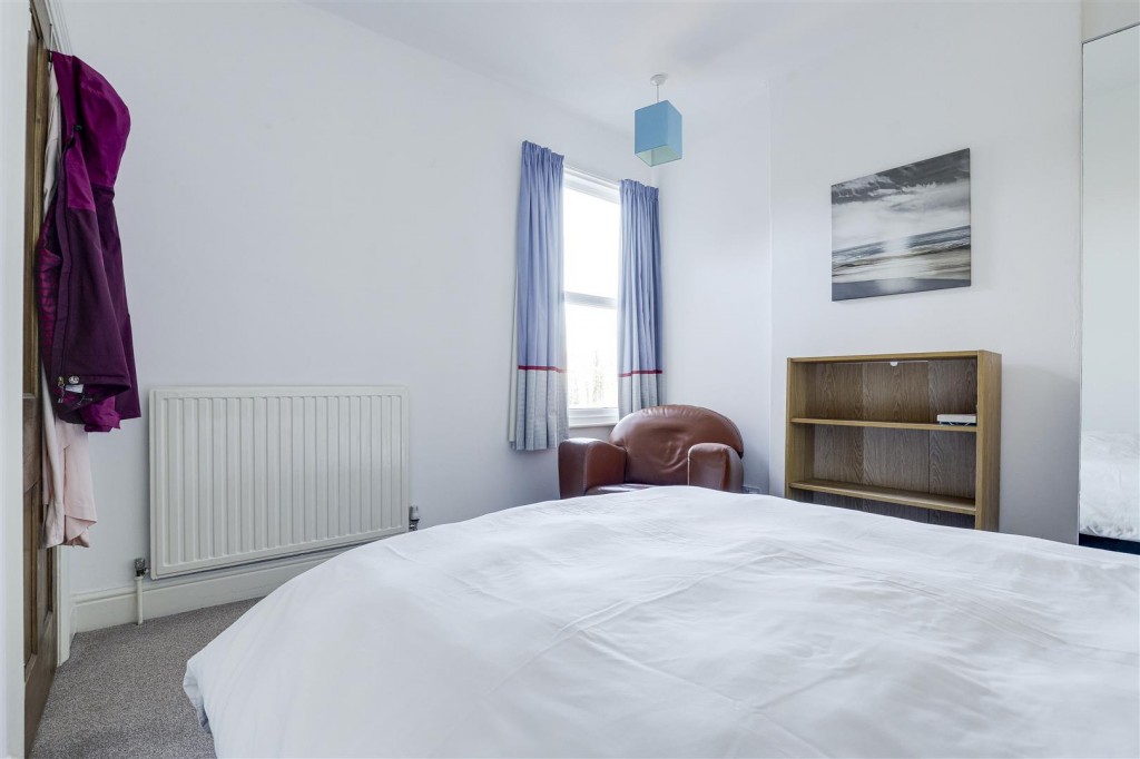 Davies Road, West Bridgford, Nottinghamshire, NG2 5JE