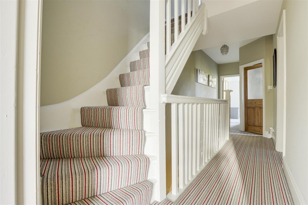 Davies Road, West Bridgford, Nottinghamshire, NG2 5JE