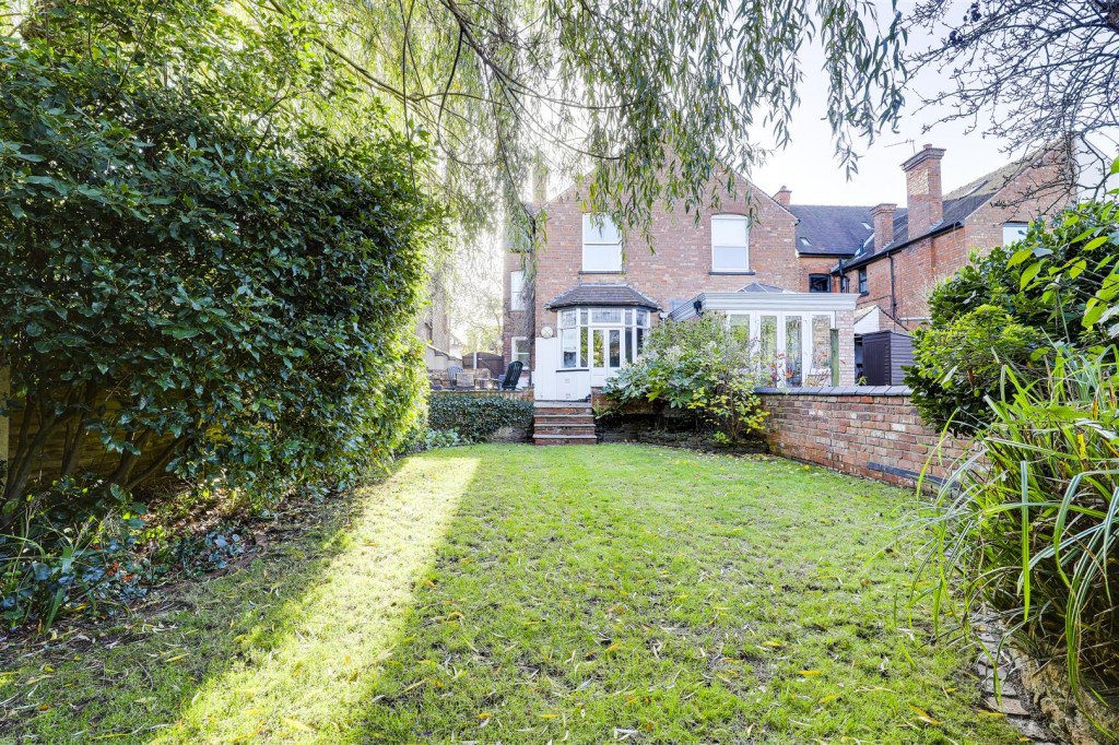 Davies Road, West Bridgford, Nottinghamshire, NG2 5JE