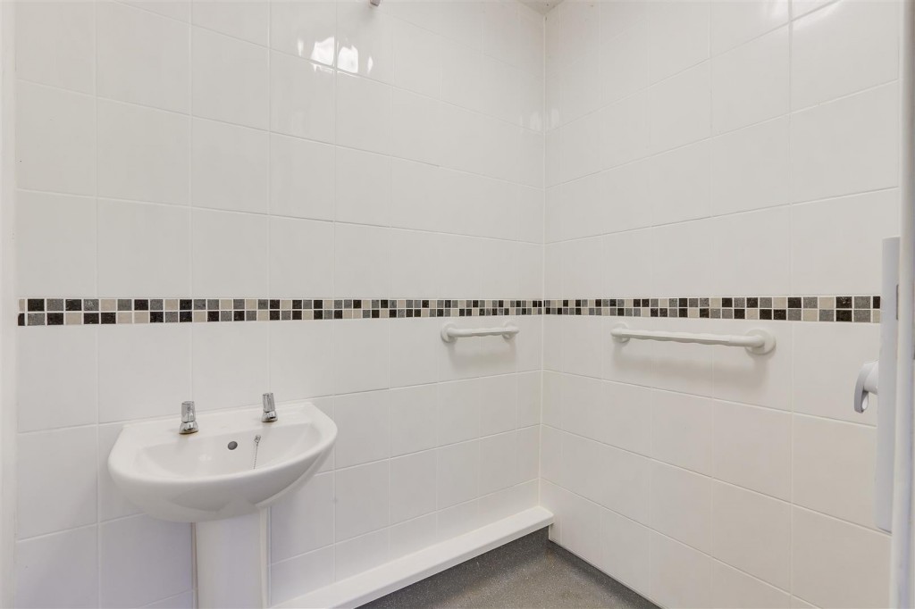 Allendale Avenue, Aspley, Nottinghamshire, NG8 5RF