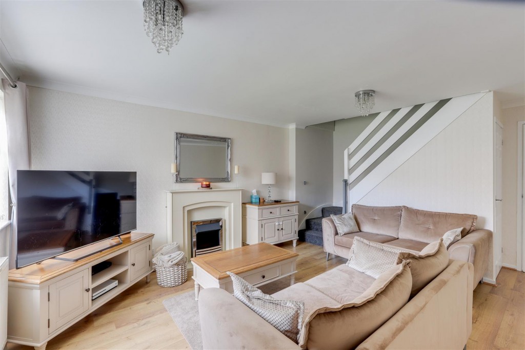 Lion Close, Nottingham, Nottinghamshire, NG8 5ED