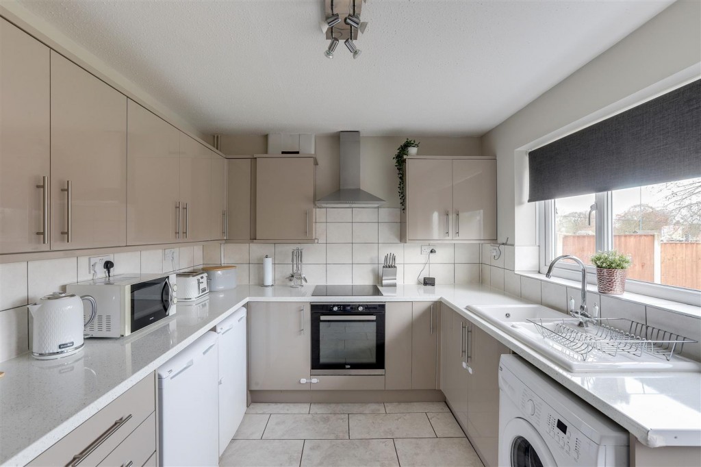 Lion Close, Nottingham, Nottinghamshire, NG8 5ED