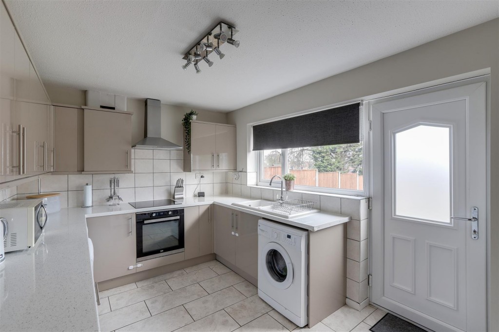 Lion Close, Nottingham, Nottinghamshire, NG8 5ED