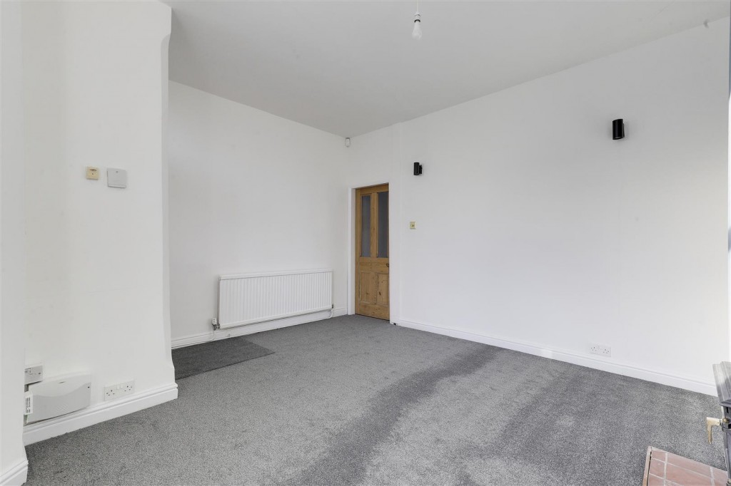 Priory Road, Gedling, Nottinghamshire, NG4 3JZ