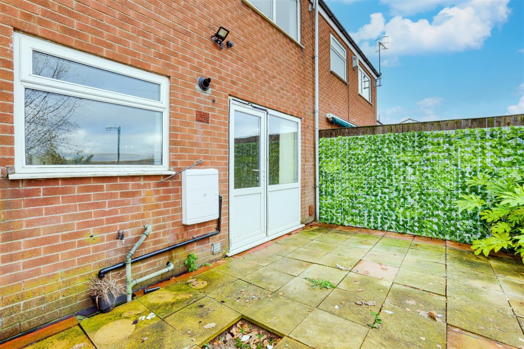 Ridgeway Walk, Top Valley, Nottinghamshire, NG5 9DP