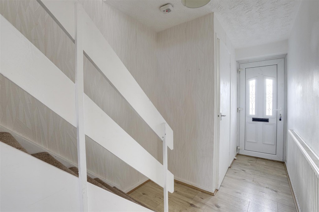 Ridgeway Walk, Top Valley, Nottinghamshire, NG5 9DP