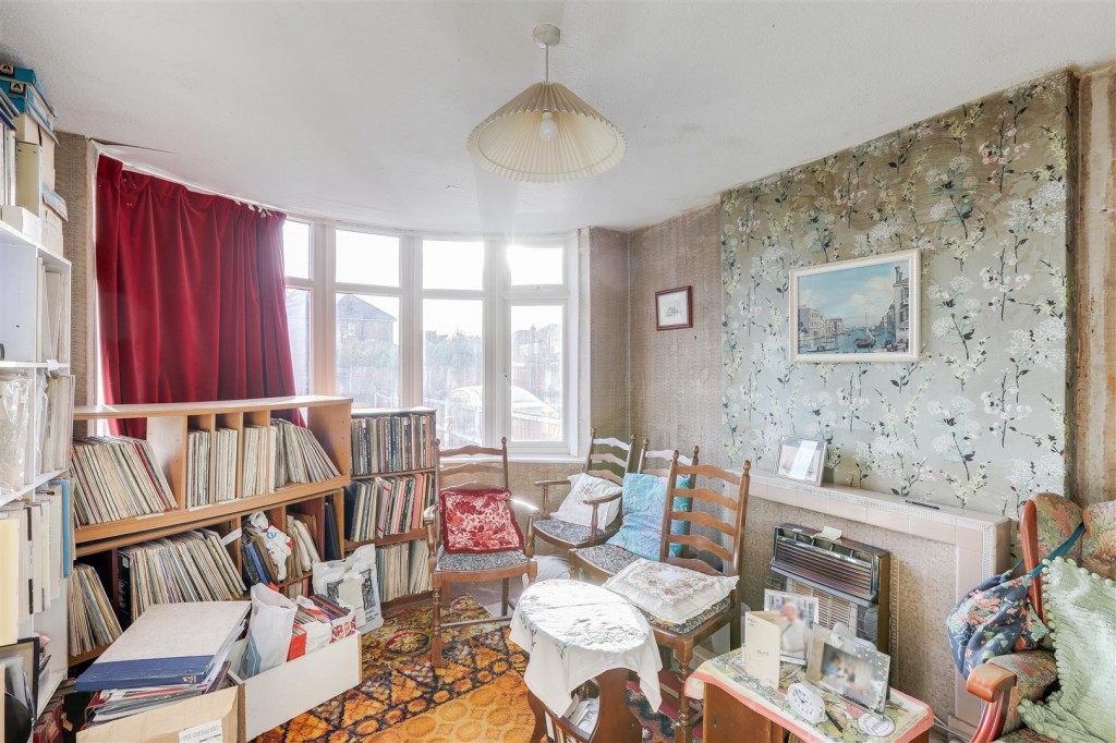 Trentham Gardens, Nottingham, Nottinghamshire , NG8 3NF