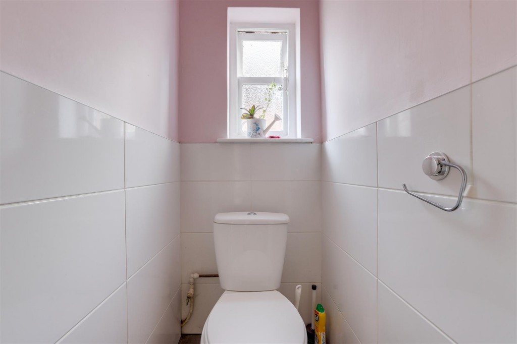 Trentham Gardens, Nottingham, Nottinghamshire , NG8 3NF