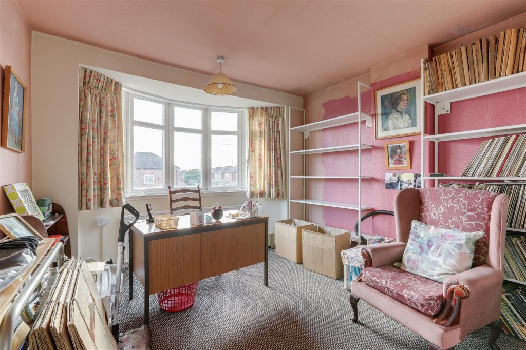 Trentham Gardens, Nottingham, Nottinghamshire , NG8 3NF