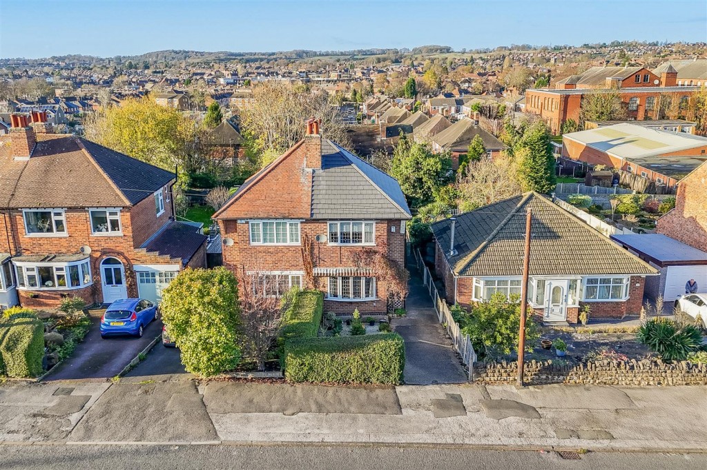 Rolleston Drive, Arnold, Nottinghamshire, NG5 7JA