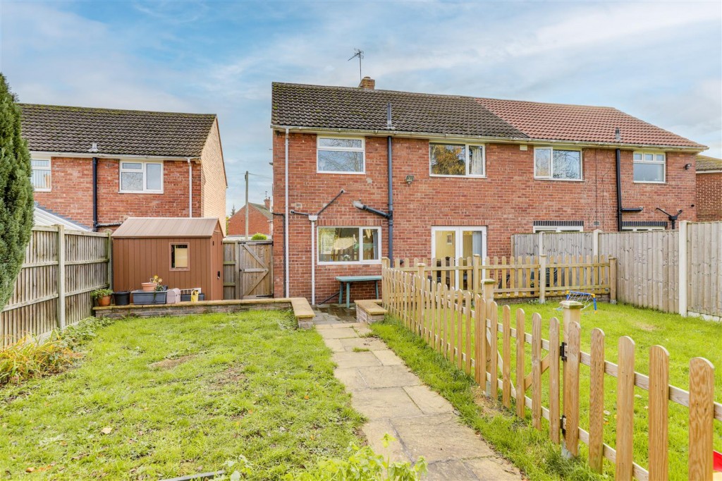 Forge Avenue, Calverton, Nottinghamshire, NG14 6HU