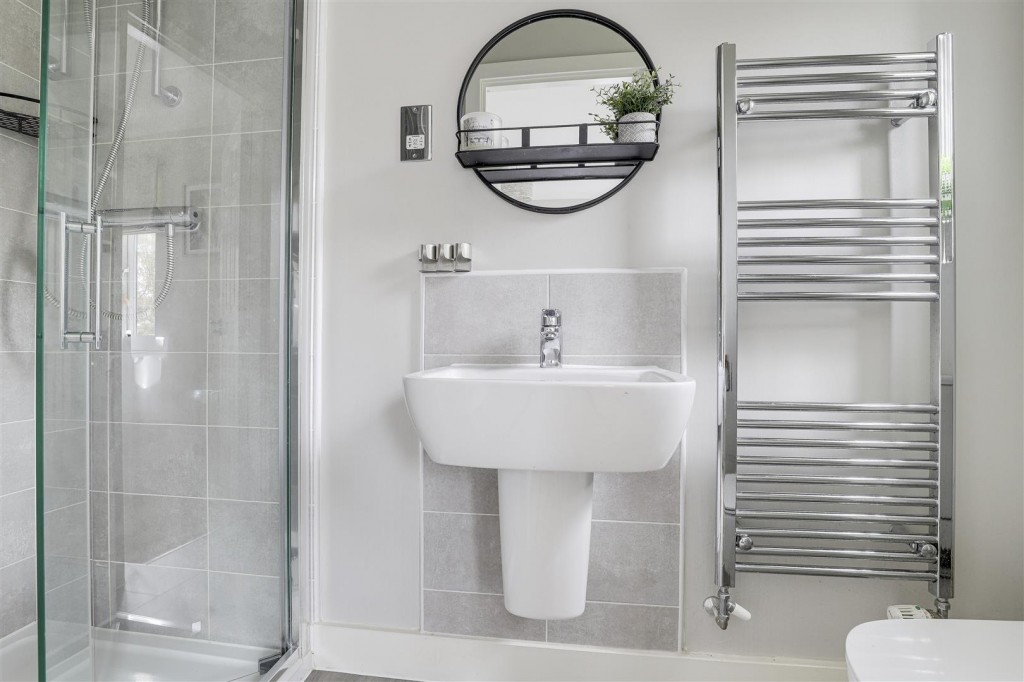 Country Crescent, Bestwood Village, Nottinghamshire, NG6 8ZX