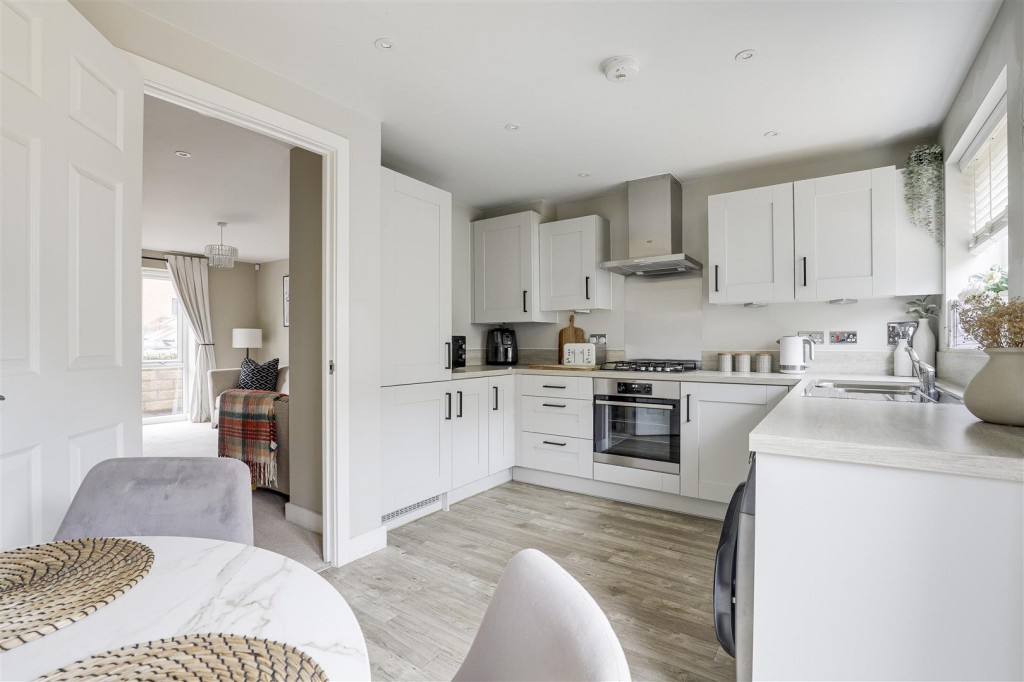 Country Crescent, Bestwood Village, Nottinghamshire, NG6 8ZX