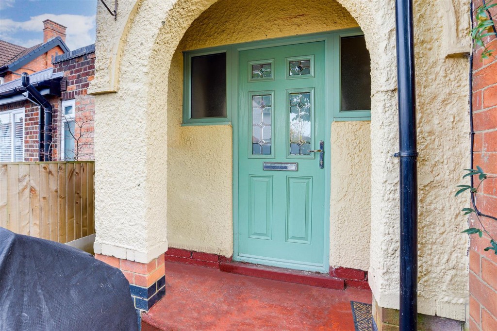 College Street, Long Eaton, Nottinghamshire, NG10 4GW