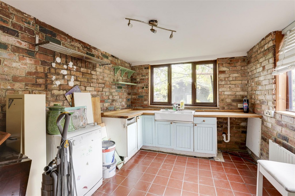 College Street, Long Eaton, Nottinghamshire, NG10 4GW