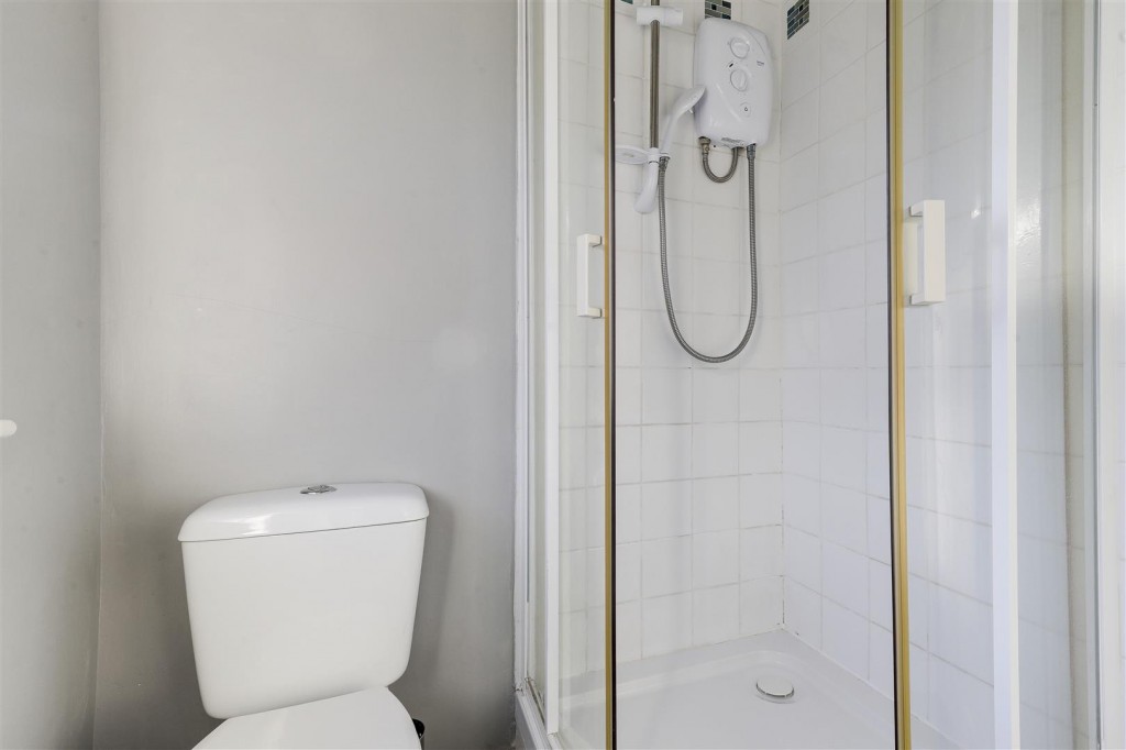 Hadbury Road, Basford, Nottinghamshire, NG5 1JZ