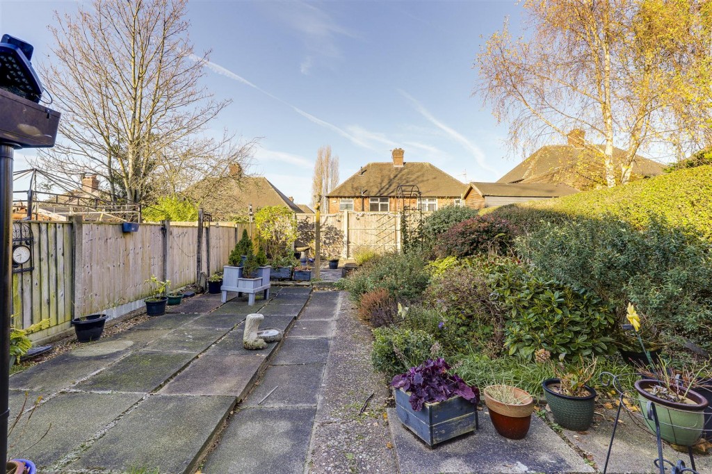 Hadbury Road, Basford, Nottinghamshire, NG5 1JZ