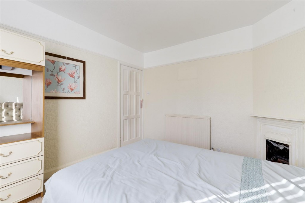 Hadbury Road, Basford, Nottinghamshire, NG5 1JZ