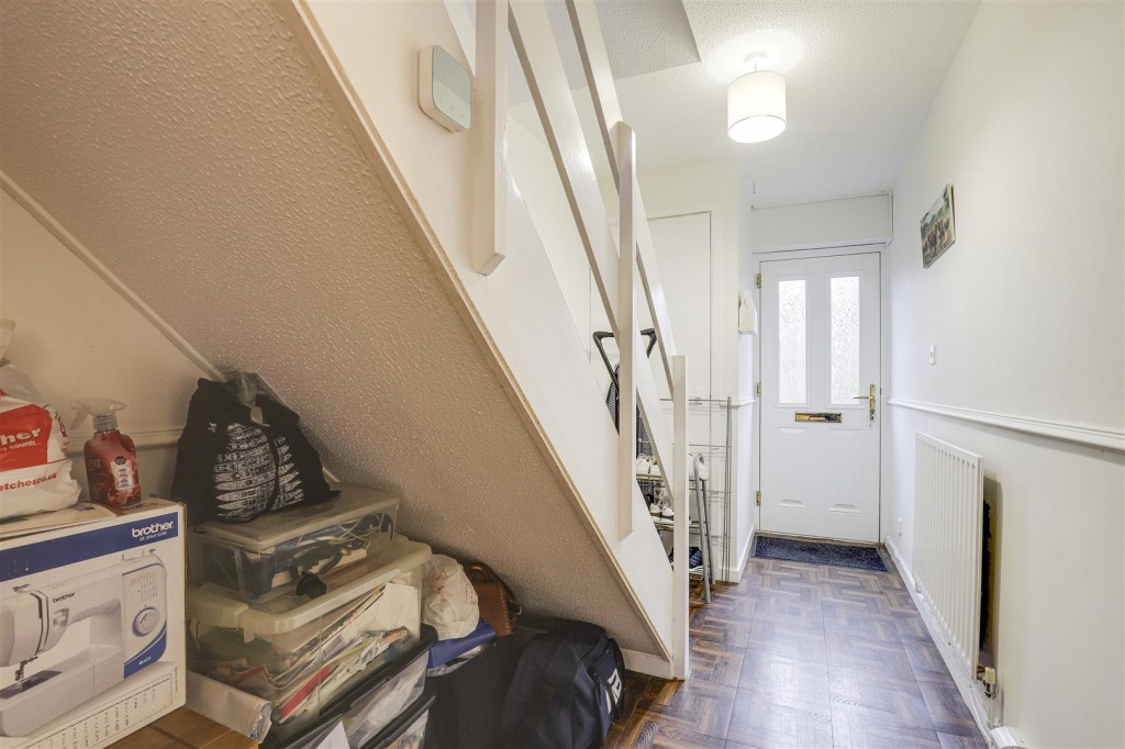 Iona Gardens, Bestwood, Nottinghamshire, NG5 9NT