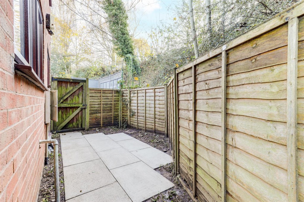 Valley Road, Sherwood, Nottinghamshire, NG5 1HL