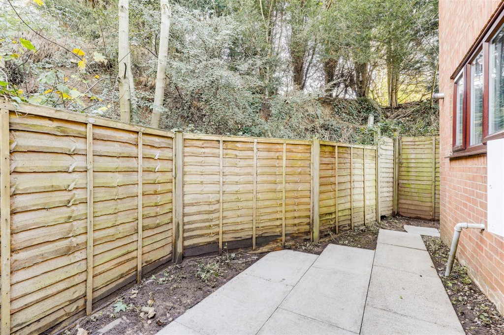 Valley Road, Sherwood, Nottinghamshire, NG5 1HL