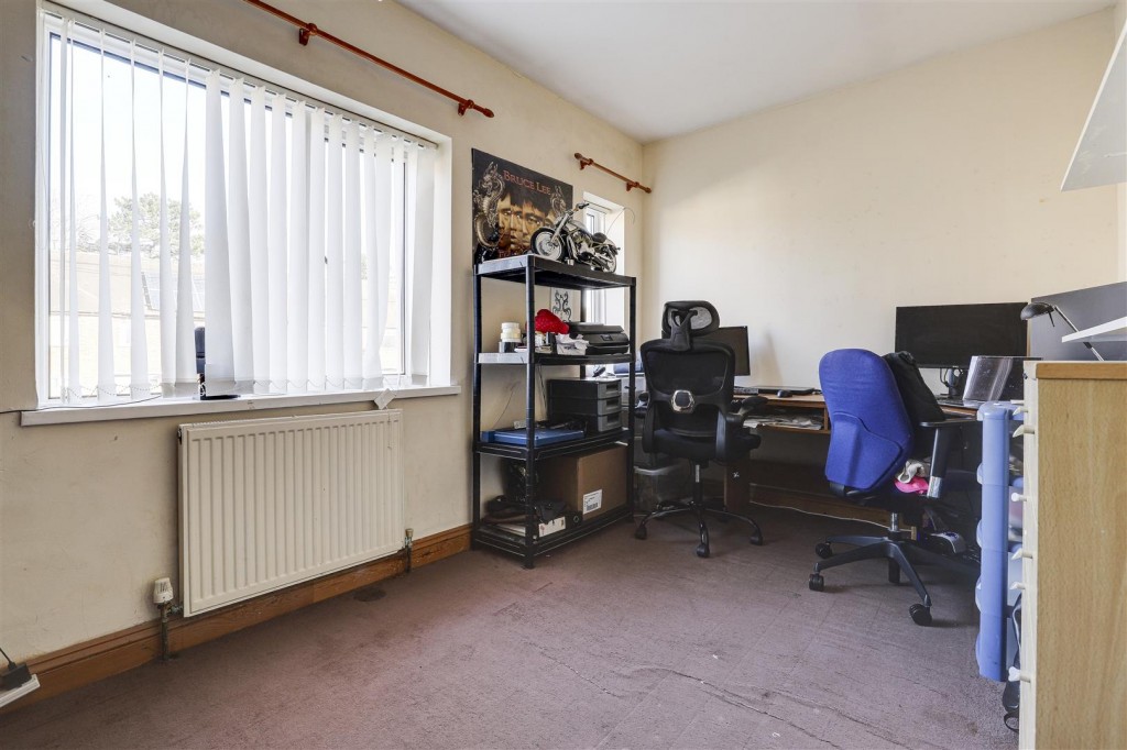 Hillbeck Crescent, Nottingham, Nottinghamshire, NG8 2EX