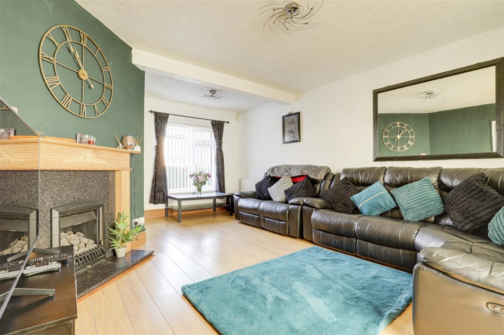 Hillbeck Crescent, Nottingham, Nottinghamshire, NG8 2EX