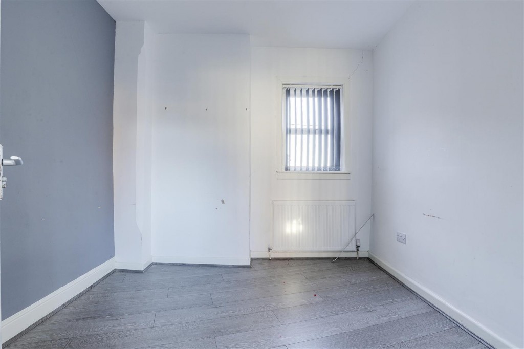 Loscoe Road, Carrington, Nottinghamshire, NG5 2AW