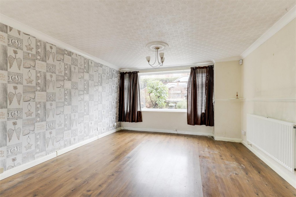 Revelstoke Way, Rise Park, Nottinghamshire, NG5 5AR