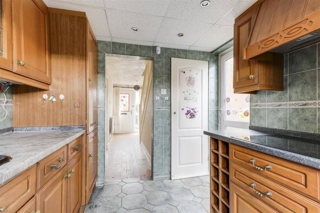 Revelstoke Way, Rise Park, Nottinghamshire, NG5 5AR