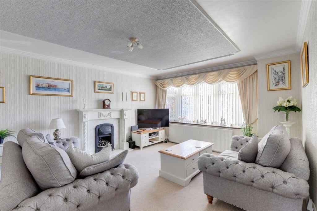 Rosslyn Drive, Hucknall, Nottinghamshire, NG15 8BU