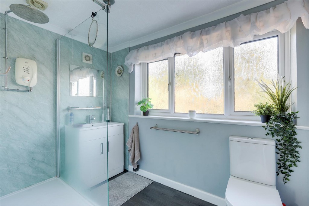 Rosslyn Drive, Hucknall, Nottinghamshire, NG15 8BU