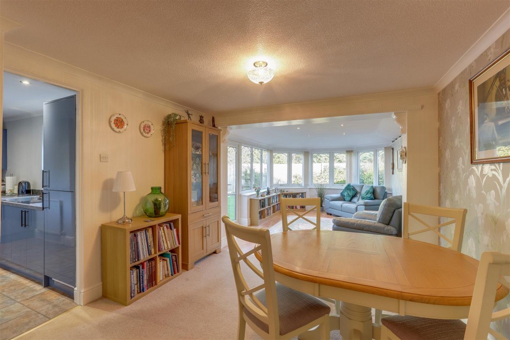 Rosslyn Drive, Hucknall, Nottinghamshire, NG15 8BU