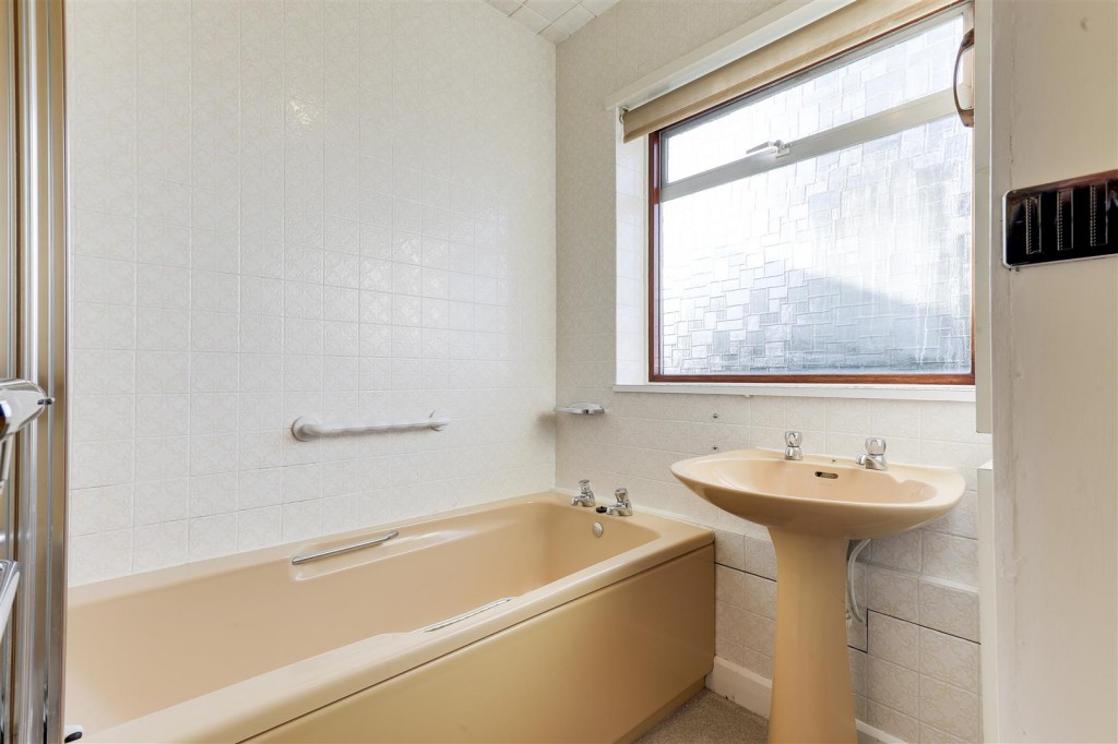 Dovedale Road, Bakersfield, Nottinghamshire, NG3 7GS