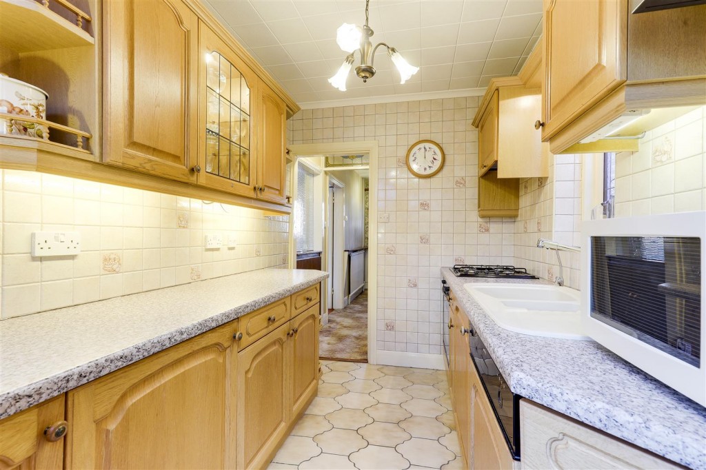 Dovedale Road, Bakersfield, Nottinghamshire, NG3 7GS