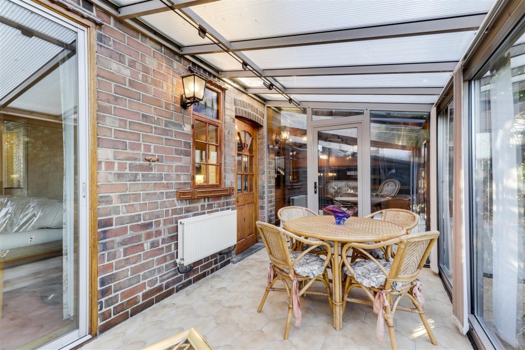 Dovedale Road, Bakersfield, Nottinghamshire, NG3 7GS