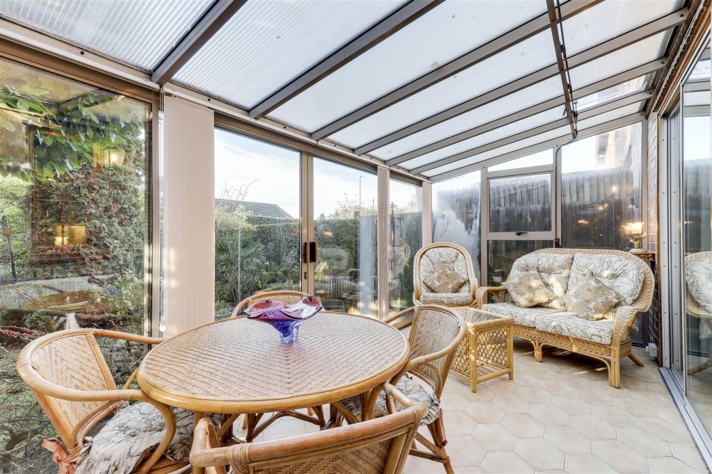 Dovedale Road, Bakersfield, Nottinghamshire, NG3 7GS