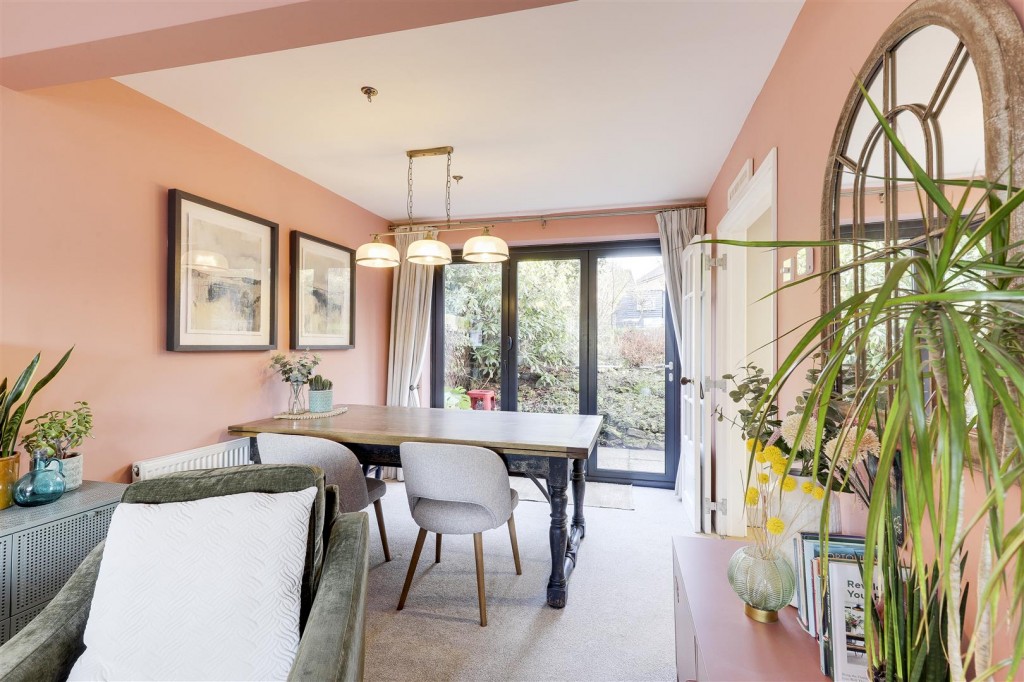 Walsingham Road, Woodthorpe, Nottinghamshire, NG5 4NU