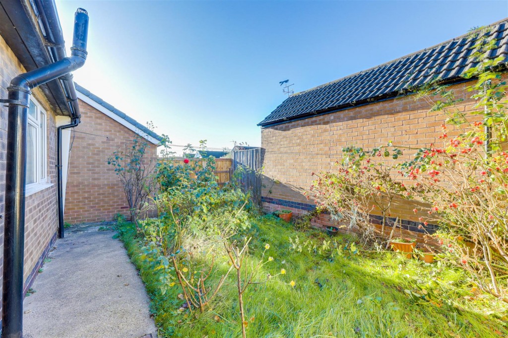 Walesby Crescent, Nottingham, Nottinghamshire, NG8 3NL