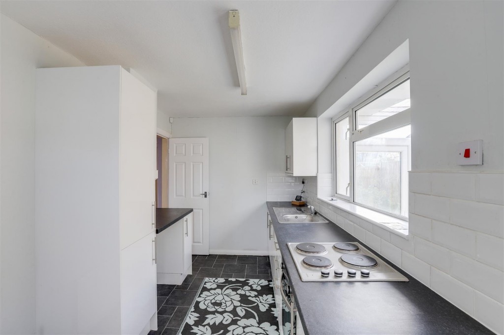 Walesby Crescent, Nottingham, Nottinghamshire, NG8 3NL