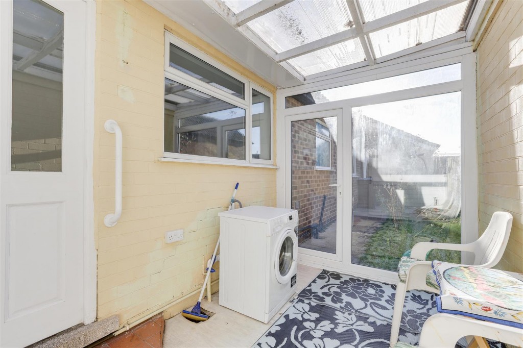 Walesby Crescent, Nottingham, Nottinghamshire, NG8 3NL