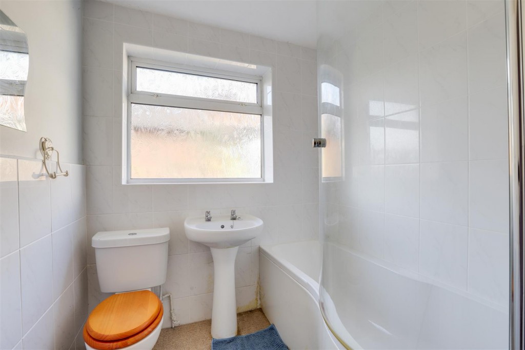 Walesby Crescent, Nottingham, Nottinghamshire, NG8 3NL