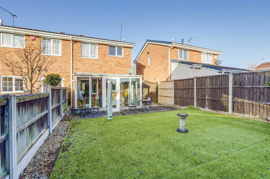 Borman Close, Hempshill Vale, Nottinghamshire, NG6 7AY