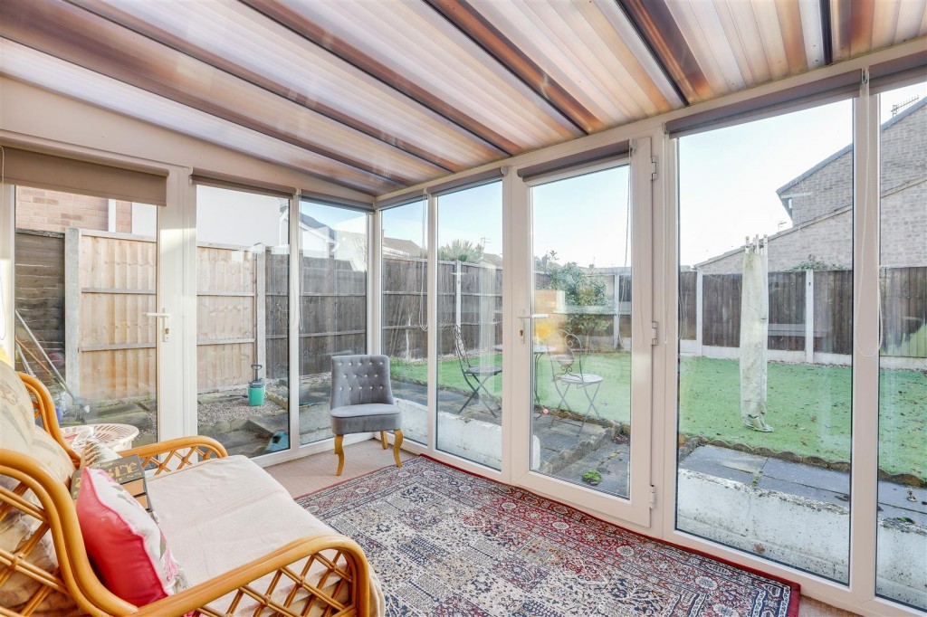 Borman Close, Hempshill Vale, Nottinghamshire, NG6 7AY